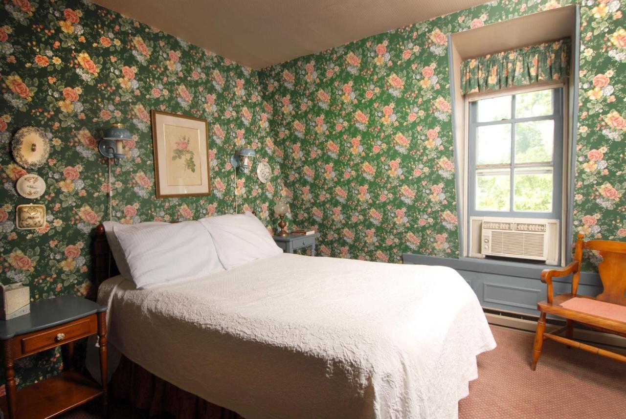 The Robert Morris Inn Oxford Экстерьер фото