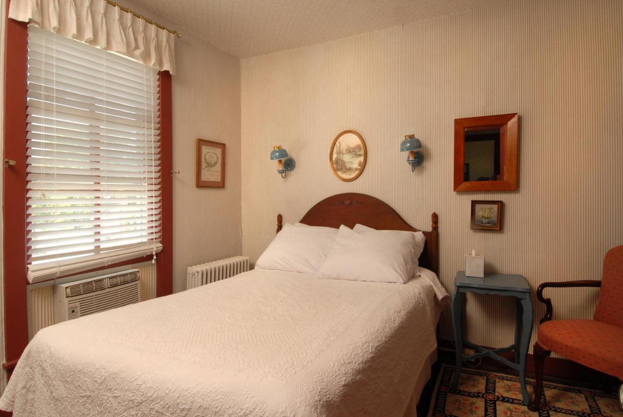 The Robert Morris Inn Oxford Экстерьер фото